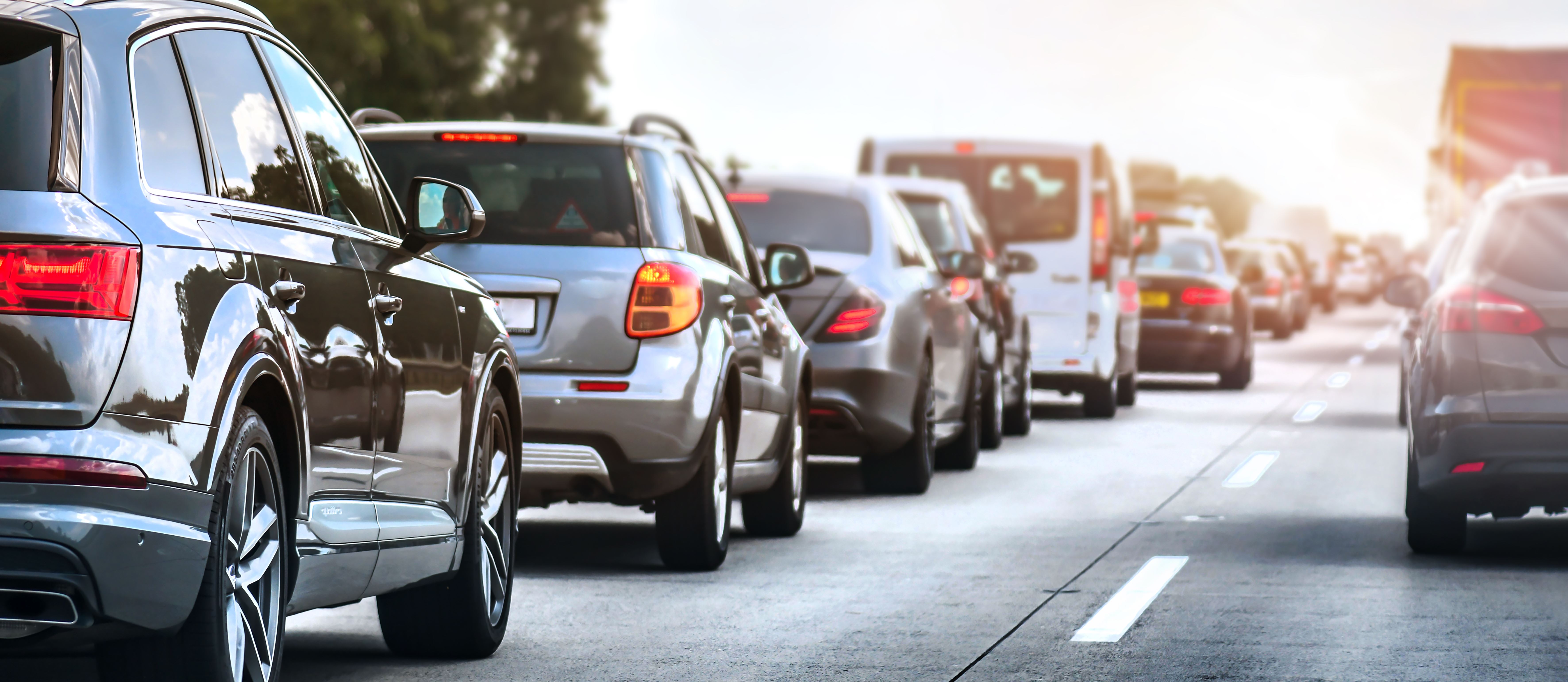 How to Drive Safely in Bumper-to-Bumper Traffic - Safer America